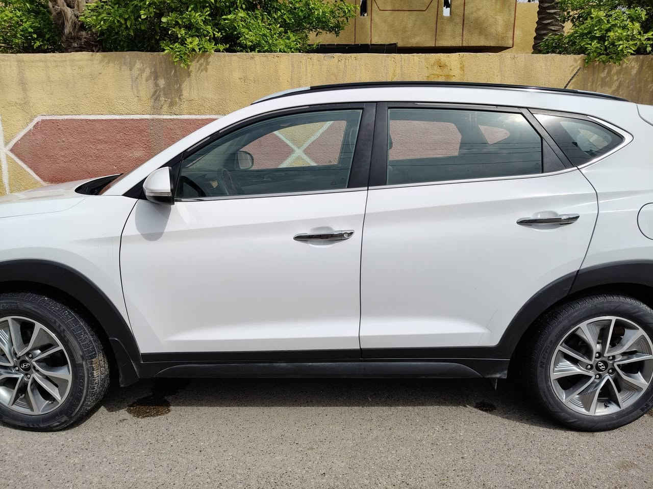 توسان 2018خليجي مكفولة كفالة عامة داخل بيجي مطعم بالصاج
***********
