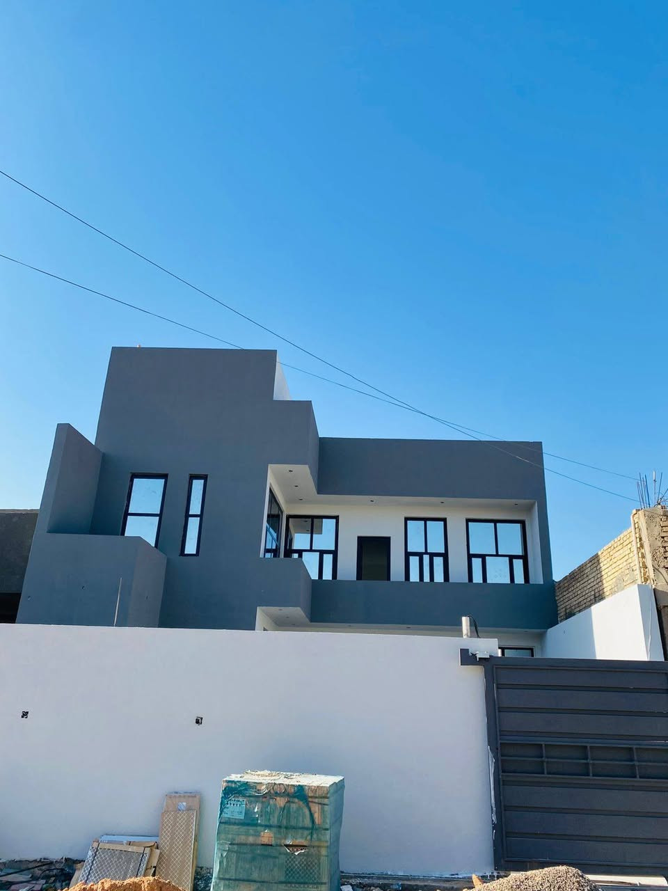 السلام عليكم
مستعدون لعمل كافة انواع الديكورات الداخلية
*كافة ديكورات الجبس بورد 
*كافة أنواع الأصباغ 
*كافة ديكورات المغربي
*كافة انواع السقوف الثانويه
بانسب السعار 💵
جودة علية في المواد🏛
الاستفسار ***********
