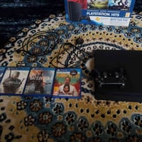 بلايستيشن ٤ سليم • مكفول نظيف • ٤ اقراص