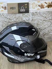 خوذة • اصلي • غير مستخدم