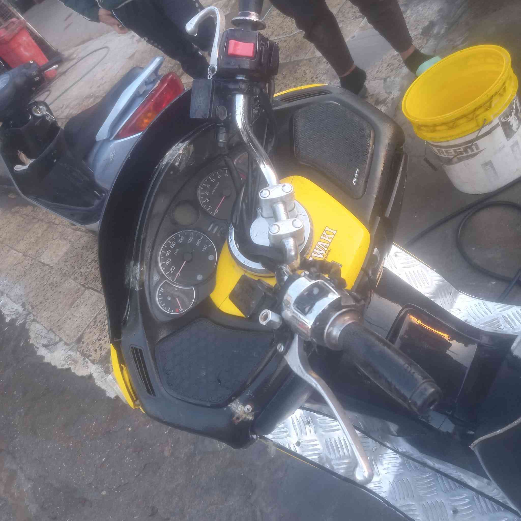 سلام عليكم .....
فورزة صفر 9 كرستال مكفولة حماوة نضوح تبخير الدراجة ناعمة  شلعة ومعدل ماشية 51 الف كاملة تشغيل نكرة 
السعر 800 وبيها مجال للشراي اتساهل وي الشراي بسيطة  المكان بغداد حي الاعلام 
*********** موجود واتساب وموجود خاص ماسنجر لا تتصل علخط وشكراا
