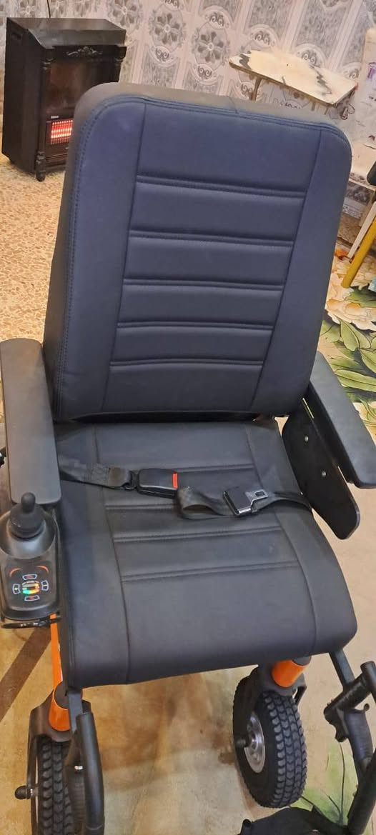 عربانه كير اصلي شحن نضيفه جديده شاهد الله رايدهه ب650 وبيهه مجال
رقم الهاتف ***********
