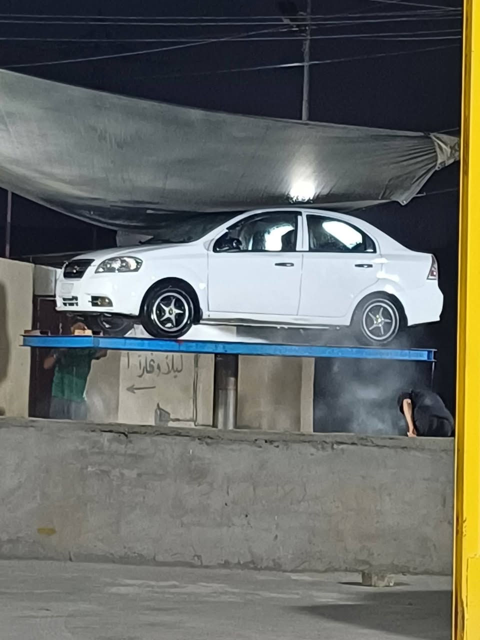 السلام عليكم
افيو للبيع موديل ٢٠١٦ خليجي  رقم بغداد بيها فقط خشم البنيد صبغ شبر مكانها قضاء الدجيل  سعرها ٨٦ 

شاشة أندرويد 

كامله خلفيه 

ويل كب نجمه 

محرك مفتوح ( مو مسكر) 

خليجي شركه عامه 
ترجم مراوس بسياره أكبر وانطي فرق  

 للاستفرار خاص أو اتصل ***********
