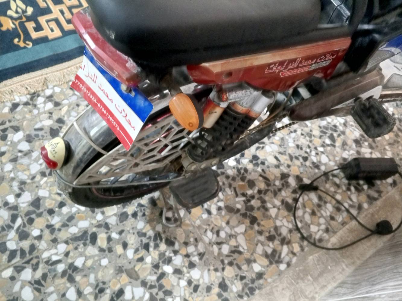 السلام عليكم، عندي دراجة كهربائية بحالة جيدة للبيع. هذا النوع مريح للاستخدام اليومي في التنقلات داخل المدينة. تصميمها يتيح لك التنقل بسهولة وبدون عناء. مثالية للأشخاص اللي يبحثون عن وسيلة نقل اقتصادية وصديقة للبيئة.