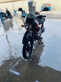 دراجة بوكسر مديل 23 كفاله عامه من كلشي نظافته 100% اخت زيرو ماشيه 27 س...