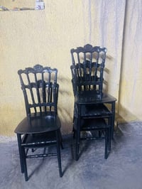 كراسي • ٥ قطع • نظيف