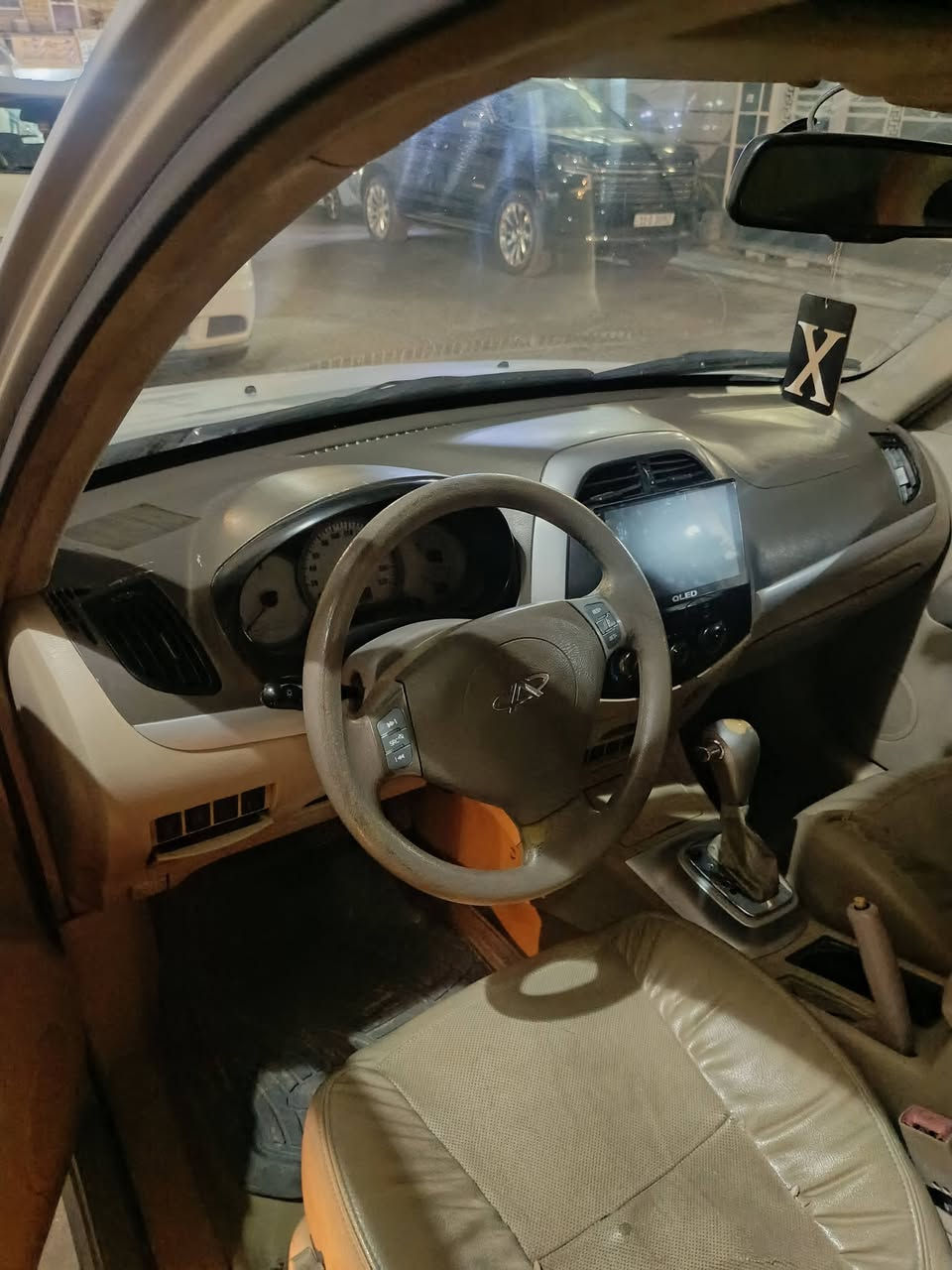 السلام عليكم موديل 12 مكفوله من الضربه والصبغ جاهزه حداديه جديده كهربائيات كله شغاله بيه شويه جراد 
ماشيه 115 
شاشه 
كامره دواره تحكمات  
رقم نجف سنويه 28
كير ميكانيك 
مكينه 2000
 سعره 49 
بيع سريع 
شرط مداور


**إذا كنت صاحب هذا الإعلان وتريد حذفه لأي سبب، رجاءا أرسل رسالة إلى الدعم الفني**