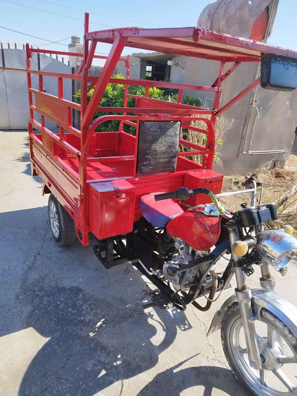 ستوته للبيع رقم وسنويه بابل الماني تعمير جديد نكره سلف محرك 2022لاتنقيص ولاتبخير جديد مكاني محاويل ناحيه الامام السعر المطلوب مليون او100وبيه مجال للطيبين للاستفسار ***********
