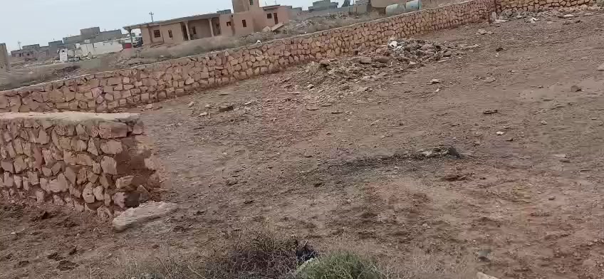 قطعة ارض للبيع مقابيل مدرسة عدن خلف محلات بيت خلف العواد المساحه 520 متر طابو زراعي
الاستفسار ***********
