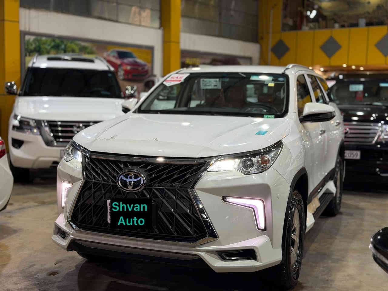 ﷽ 🙏🏻
I
‎(تۆیۆتا فۆرچنر ٢٠٢٠) 
‎🔶ملاحظه
‎(سياره بص بيع بدون مراوس )
‎🔶مواصفات
‎🔶محرك(٤) سلندر
‎ مكفولة كفالة عامة من الدعامية إلى الدعامية 🔶
‎‏‎بدون بارد  ،بدون رصعات ،بدون حتى شخط
‎‏‎دعاميات هم بدون صبغ ،رمل مابي ،بقية كلها بشرت
‎          —————————————————————
‎🔶سياره داخل مشمشی 
‎  _ غراض شريكه موجوده
‎سياره ماشي(٥٢،٠٠٠)الف كيلو حقيقي بشرت  عداد بشرت ما نزل شريكه حقيقي
‎‏‎محرك كير بشرط مامفتوح 
‎‏‎سيارة حيل نظيفة كلشي عل بلاد لوك
‎‏‎ السنوية بشرط تحويل و خرامة 
‎‏‎سيارة مابيـها دينار مصرف كامل من كل نواحي

‎🔶فول فول المواصفات    
‎دعامیة ليگزيز+طاير ويل جبير+فورويل‎ + كاميرات 
‎ثلاجه + زينون + 
‎+هواء مزدوج +حساسيه الديك المؤخره مرايات 
‎🔶نظافه ١٠٠٪؜ كامل سيرڤس بدون نقص و مصرف 
‎🔶سياره مال بيت  أي نقص مابيها ٤ طایرات جديده 

‎🔶نفسي يوم / تحويل مباشر حول
‎ معرض شڤان‎مكان /داخل سليمانيه 
‎286ورقة 💵💵
‎رقم//—-***********—-***********
