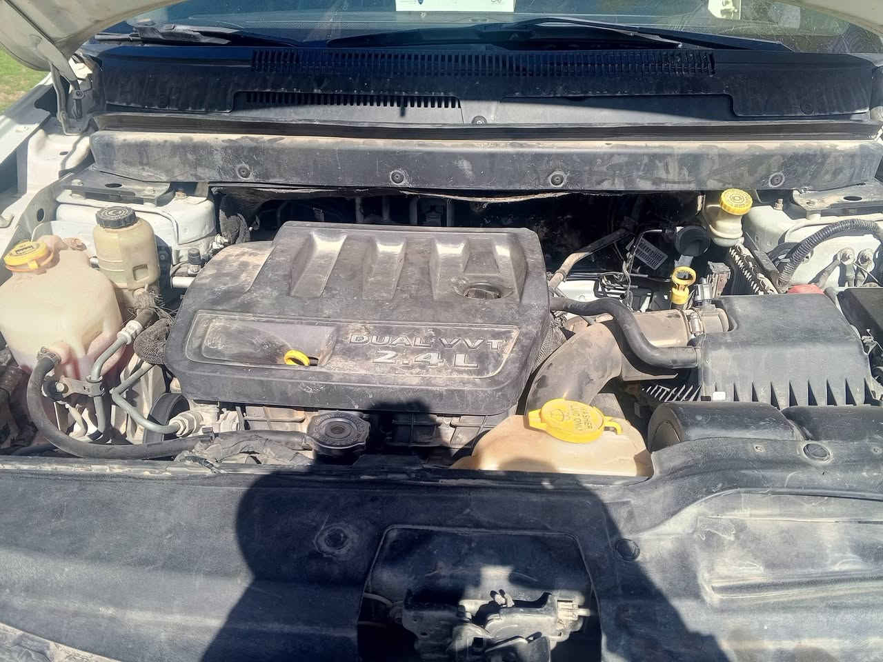 سلام عليكم سيارة للبيع او مراوس  دوج جورني موديل 14 العنوان ديالى ناحية كنعان السعر 135 وبيها مجال حك الجيه ويدلل وترهم قسط حسب الاتفاق  هذا رقم*********** صاحب اسيارة
