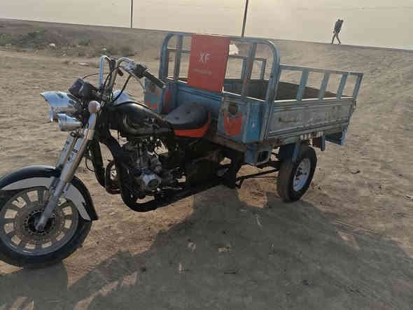 موديل 2012مكفوله كفالة عامه رقم وسنويه الماني مكاني الديوانيه مهناويه ستوته مال جناي  مكمله سعرها 950وبيهه مجال الشراي يتصل ركبه مكفوله  ***********
