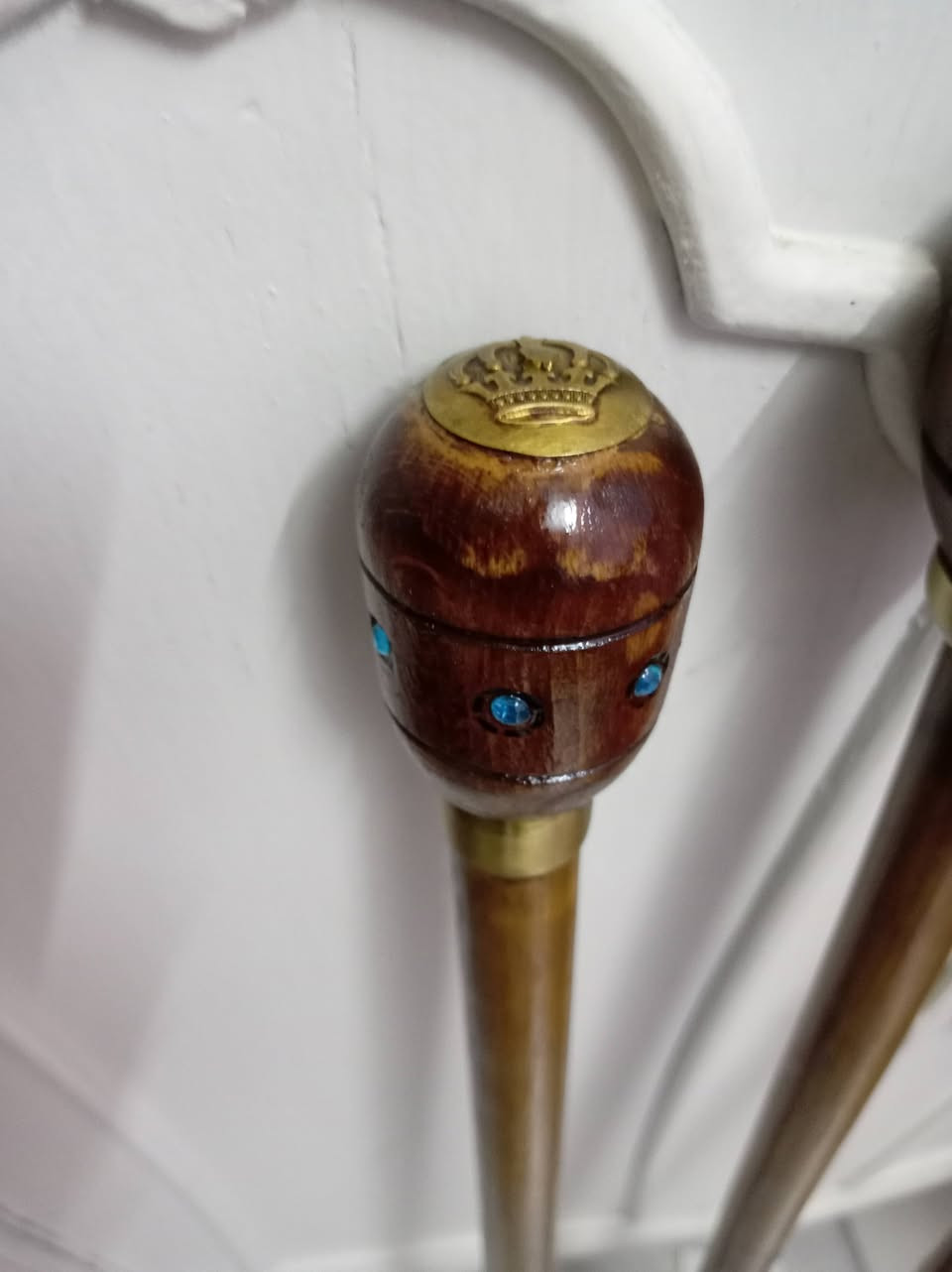 عصا تبختر طويلة ( عصا قادة) / ثلاثة أشكال مختلفة / بحالة ممتازة غير مستعملة / الطول ٨٠ سم / الاكرة والزج نحاس  / اللون صاجي / عمل تراثي حرفي يدوي 
سعر القطعة /٥٠ ألف فقط التسليم مباشر بدون توصيل بغداد البلديات الشارع العام التجاري... بالموفقية الدائمة ان شاء الله


**إذا كنت صاحب هذا الإعلان وتريد حذفه لأي سبب، رجاءا أرسل رسالة إلى الدعم الفني**