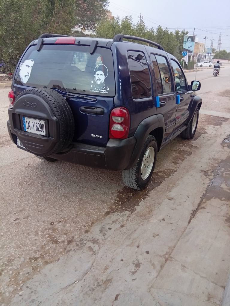 جيب ليبرتي موديل ٢٠٠٧ جاهزه كير مكينه حداديه تبريد سنويه جديده ٨٠ وبيهه مجال مراوس ترهم وطي فرق رقم *********** النجف, العراق
