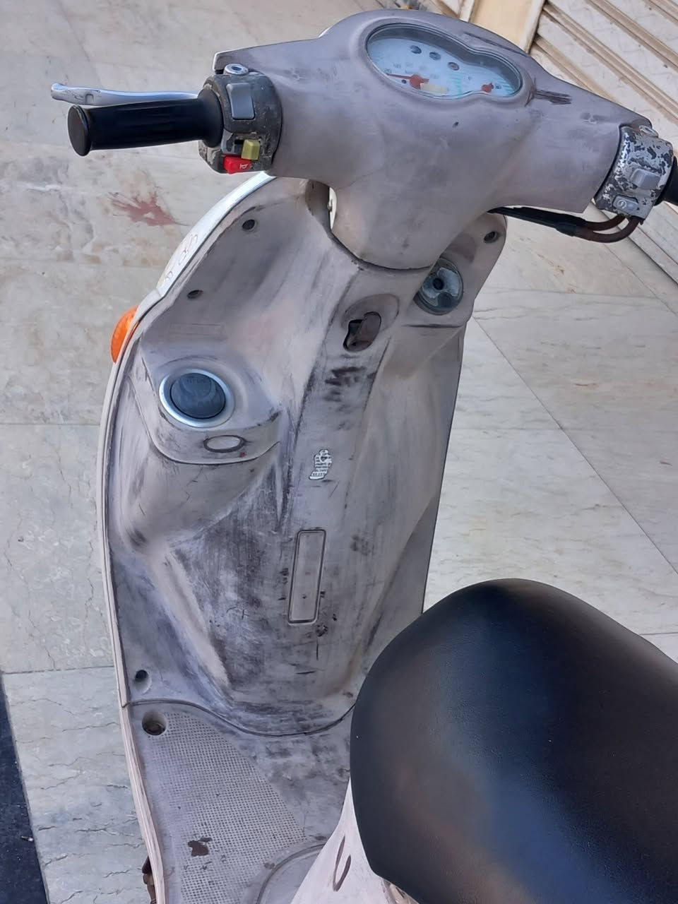 سلام عليكم شباب
دراجه فله اللبيع
دراجه وكيل طلعت بشهر 11
ماتعوبه مال بيت 
دراجه نضيفه بلاديه 
سعر مليون وبيه مجال
الاستفسار ع هاذه رقم ***********
خاص مامتواجد ❌
