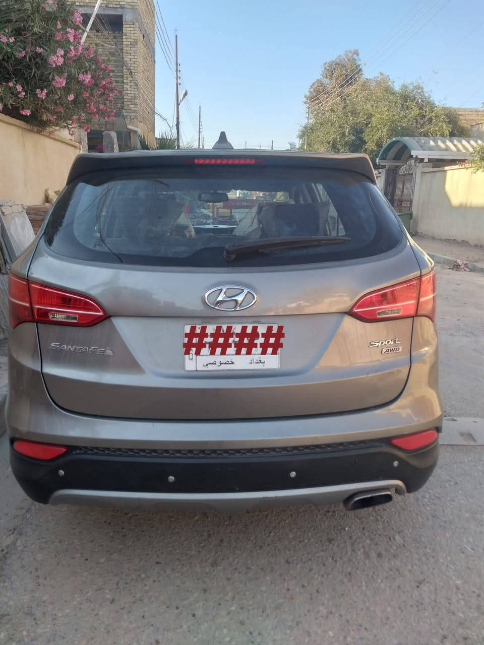 السلام عليكم
سنتافي 2014 للبيع
رقم بغداد باسمي مشروع وطني سنويه تنتهي بشهر الرابع ٢٠٢٦
السياره وارد أمريكي ضربتها أمامي كما موضح في الصوره وفي العراق بيها صبغ الباب الخلفي عكس السايق السيارة رياضية تحكم ستيرن تبريد قطعتين محرك GDI 2400 دفع رباعي 
علما محرك بي تنقيص 
ومحتاجه حدادية أمامي 
الباقي خير من الله 
السعر 132 شراي تجي تشوف وتگلبها وتقتنع وبعدها نتفاهم ع السعر ... وشرطي مداور 
استفسار اتصل ***********
