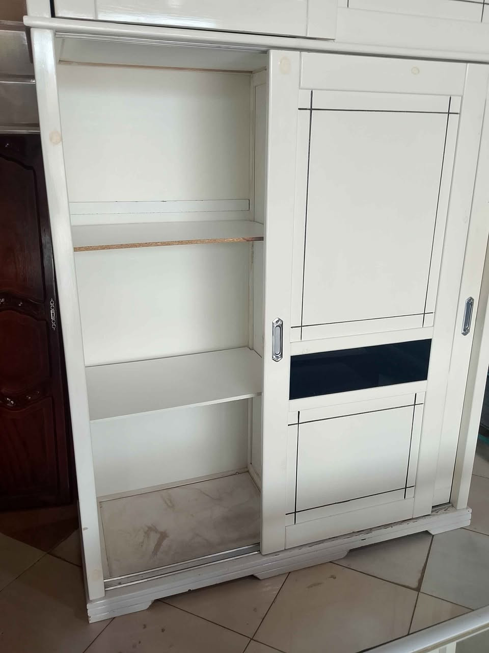 Armoire 2+2 coulissante bois rouge بوفاريك, الجزائر


**إذا كنت صاحب هذا الإعلان وتريد حذفه لأي سبب، رجاءا أرسل رسالة إلى الدعم الفني**