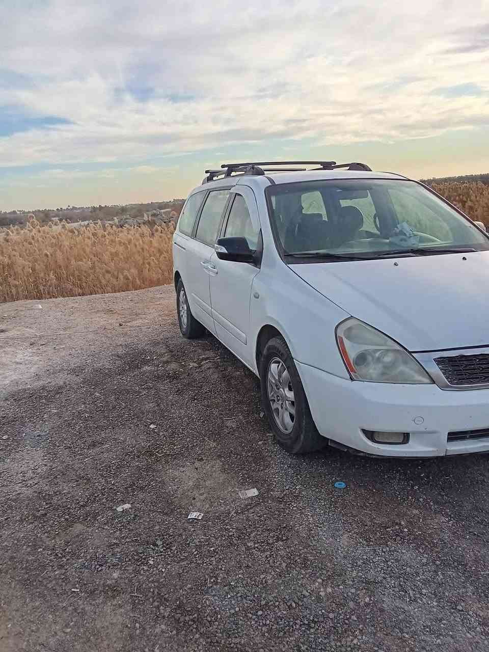 كيه كرنفال موديل 2008تكسي رقم قادسيه السياره جاهزه من كلشي تبريد شغال ثلاث قطع 8ركب مكينه 3800مكفوله من الضربه ابيع فقط *********** و***********
