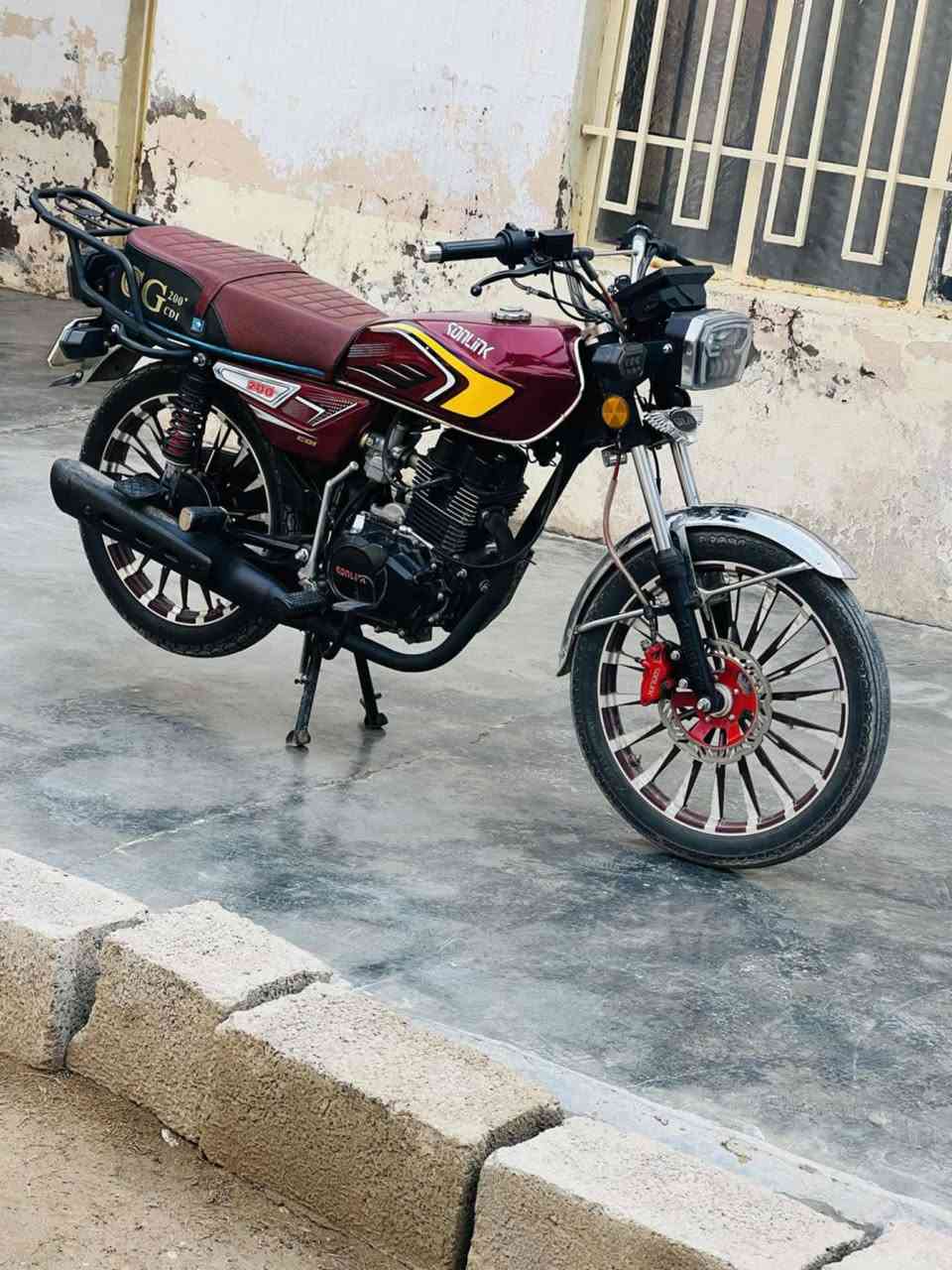 سلام عليكم
دراجه لبيع موديل ٢٥ كفاله عامه ضاخطه وزنجيل  دراجه خير من الله   سرعه معدل فول شلعه فول  نقص واحد مابيه 
سعر   ٧٧٥ وبيه مجال شي بصيط 
مكان ديالى الخالص  
الرقم ***********
