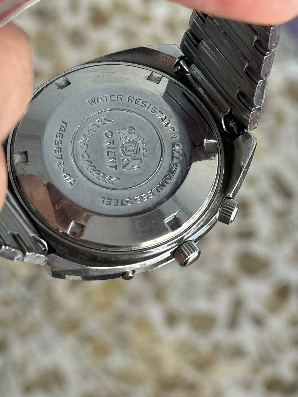 ساعة اورينت دولي اتوماتيك
انتاج قديم 
نافذة عرض الشهري و اليومي 
القطر 44
شغل مضبوط 
نظافة 99%
سير اصلي 
لون مميز
السعر خاص لطفا 
يوجد توصيل لجميع المحافظات 
***********
