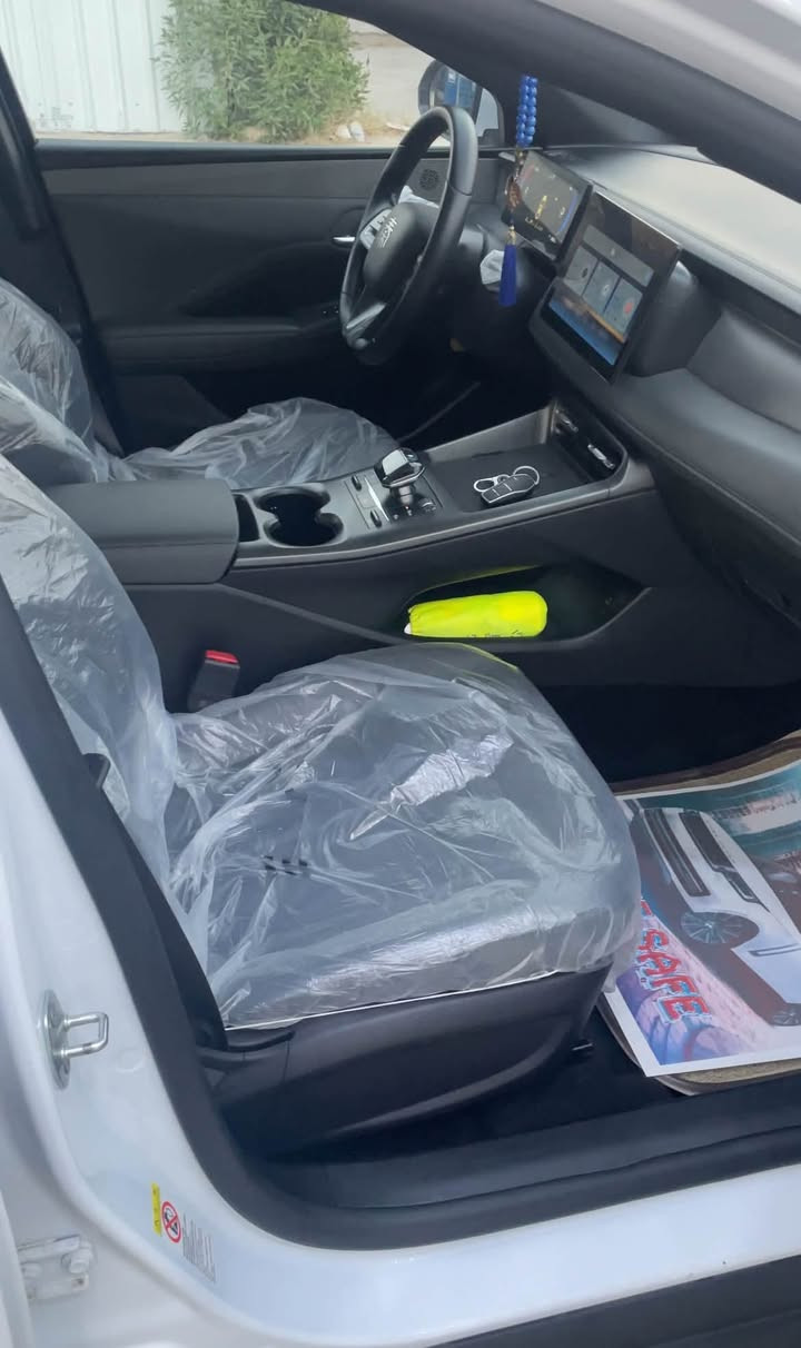 السلام وعليكم 
للبيع BYD Qin plas موديل ٢٠٢٥ ماشية ٢٣٠٠٠ 
رقم بغداد باسمي كفالة عامة 
السعر ١٨,٥٠٠,٠٠٠ مكانها بغداد 
***********
