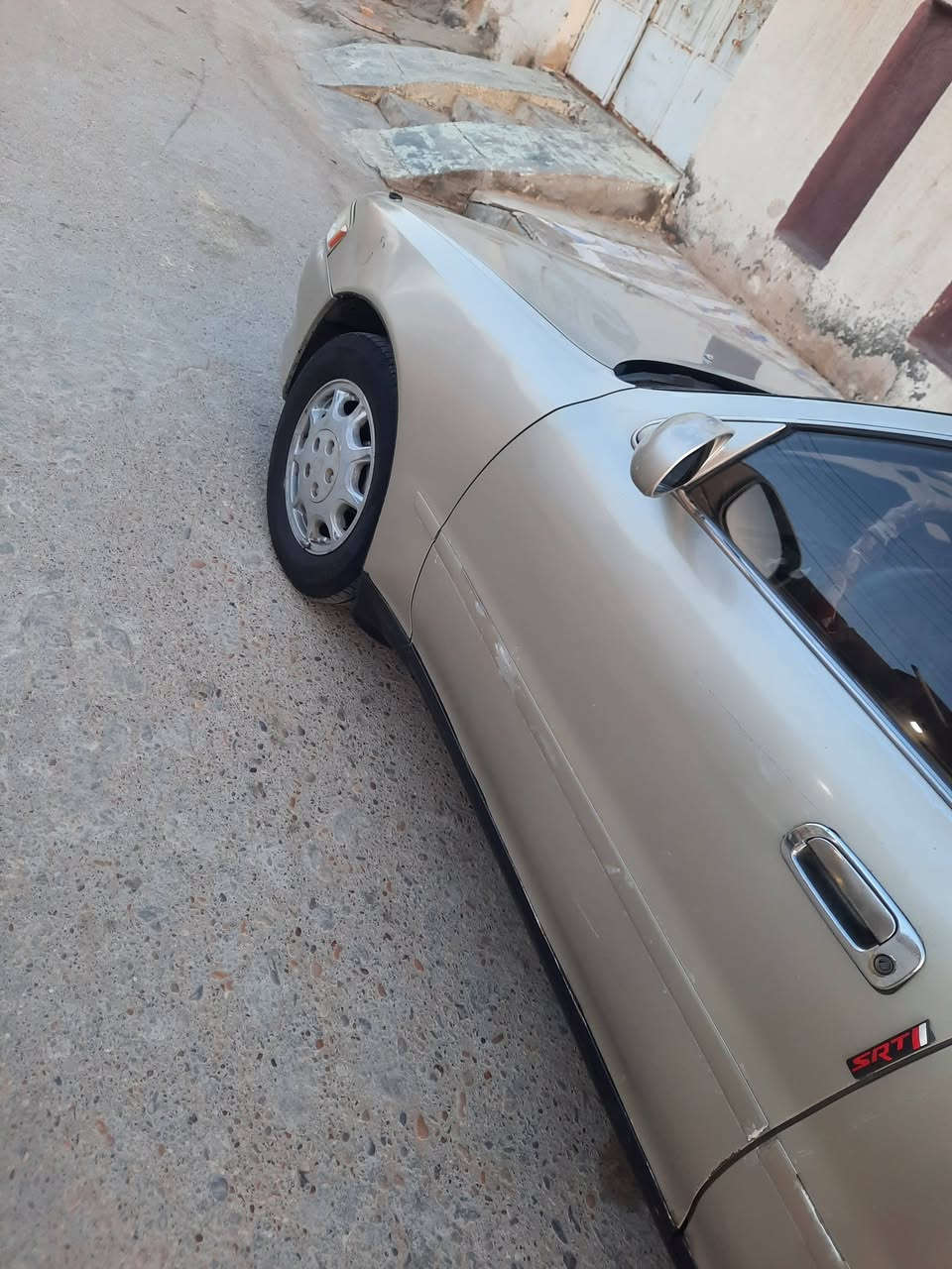 كرستا مكفوله من الكص والنقل الجثه رقم بصره نكليزي هزه وسنويه جديده مكينه وكير اثنين ونص جدد تخم تاير حداديه جديده عنوانها ميسان المجر الكبير سعرها ٥٨ وبيها مجال ***********
