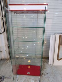 فاترينة زجاج • كاملة