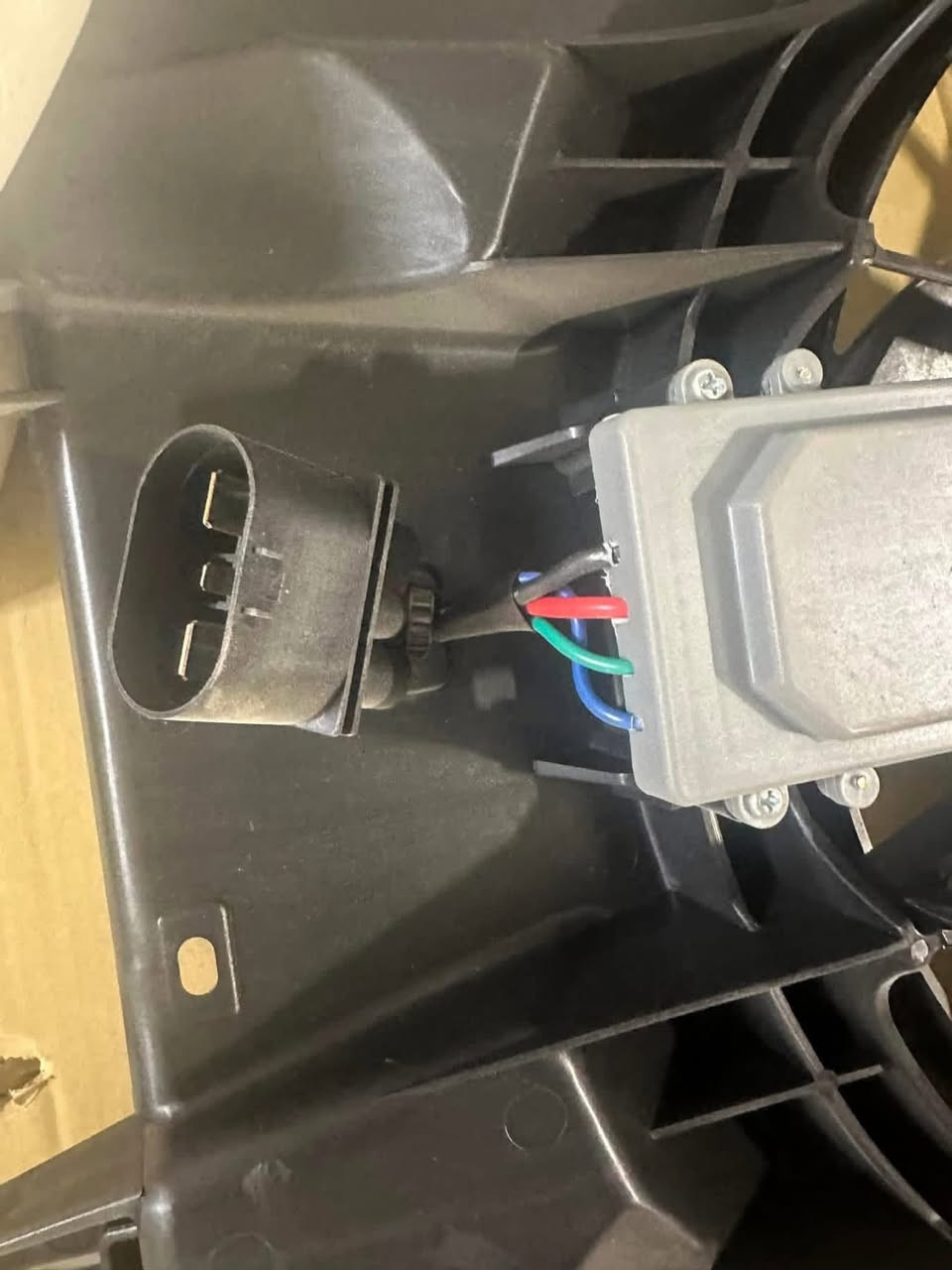 جديـــــــــــــــــــدنـــــــــــــــــــــــــــــــــــا⚫️💯⚪️
اهلا بكم في المجمع الامريكي 🚘🏎🚙
يتوفر
مروحه بزون 2018 ام عقل 
تايوان 

يوجد خدمة توصيل داخل بغداد و المحافظات كافة .
للاستفسار الاتصال على رقم الهاتف 
***********
 ***********
شارع مطار المثنى قرب حلويات الخاصكي مجمع الامريكي 
يفتح المجمع الساعة 8 صباحا ولغاية الساعة 5 مساءا
