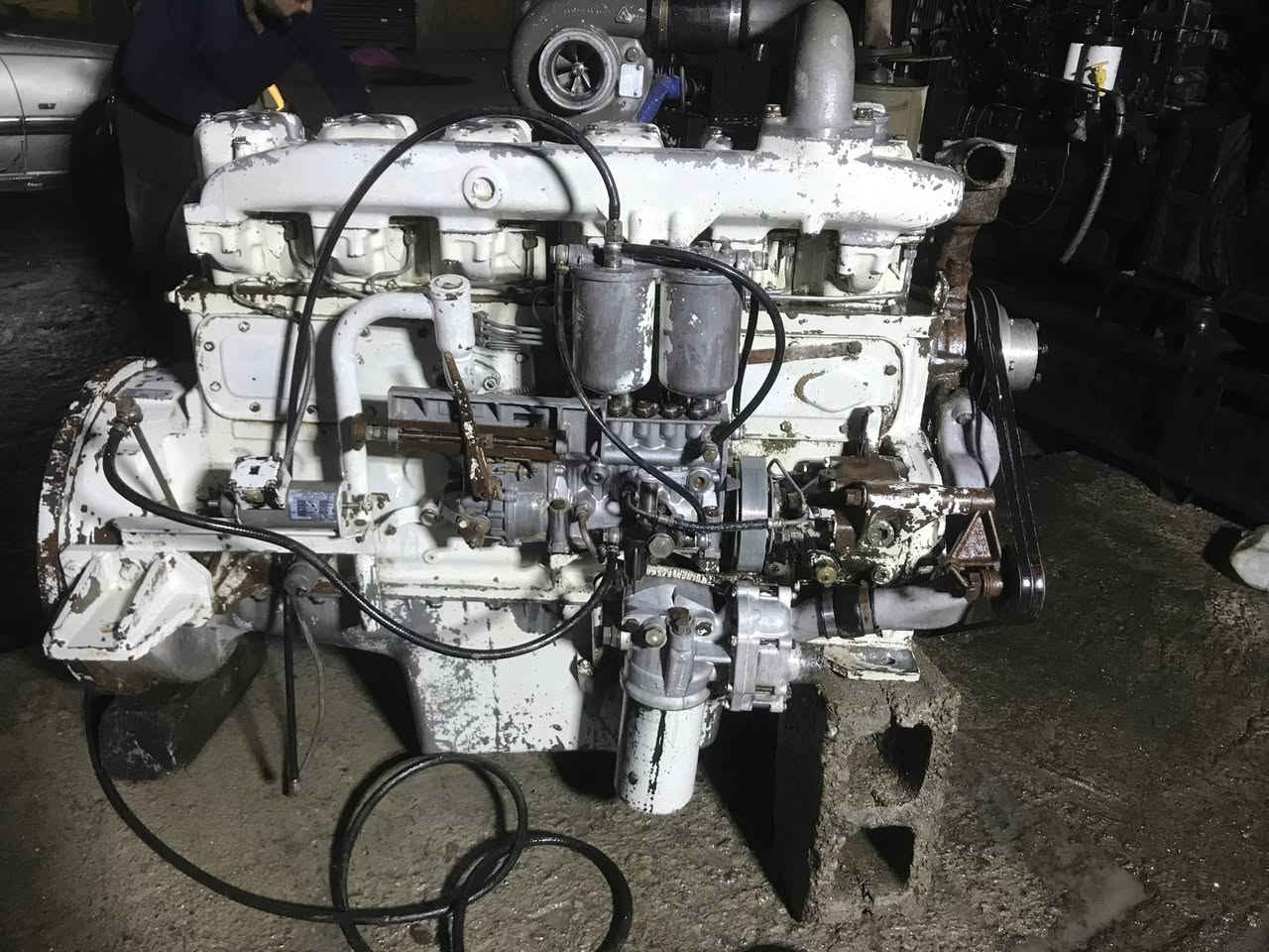 سلام عليكم لبيع محرك اقجم 55 سوبر سعر 40 وبيها مجال عنوان اربيل ستفسار تصال *********** ***********
