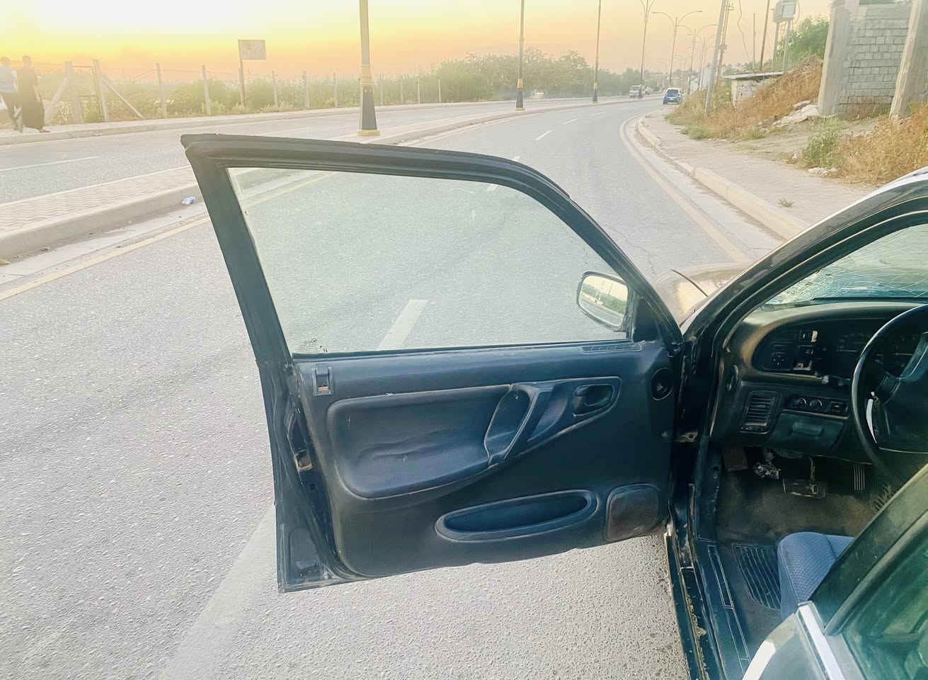 دايو برنس موديل 95 بلادي للبيع 
رقم صلاح الدين فحص ابيض 
اوراق وسنويه موجودات كلهن 
بطاين باب 4 كلها موجوده ونظيفه 
وكهربائيات كلها شغاله جام 4 كلها يصعد وينزل 
الكير مارك ونجي شرط / ومحرك بيه بدايه تبخير 
مكانها / الضلوعيـة الجبور وحياكم الله 
السعر 20$ وبيها حق الجيه
***********
