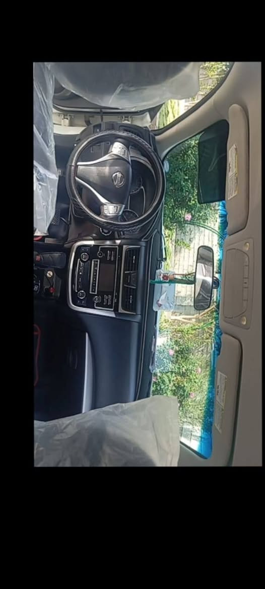 السلام عليكم من رخصة الادمن نيسان التيما موديل 18 امريكي ضرر بنيد فقط بدون دواخل مثل  موضح بالصور ماشية 110 مكينة وكير كلة كفالة السعر 140 وبيهة مجال مكان السيارة ديالى المقدادية للاستفسار ***********. مواصفات SV
