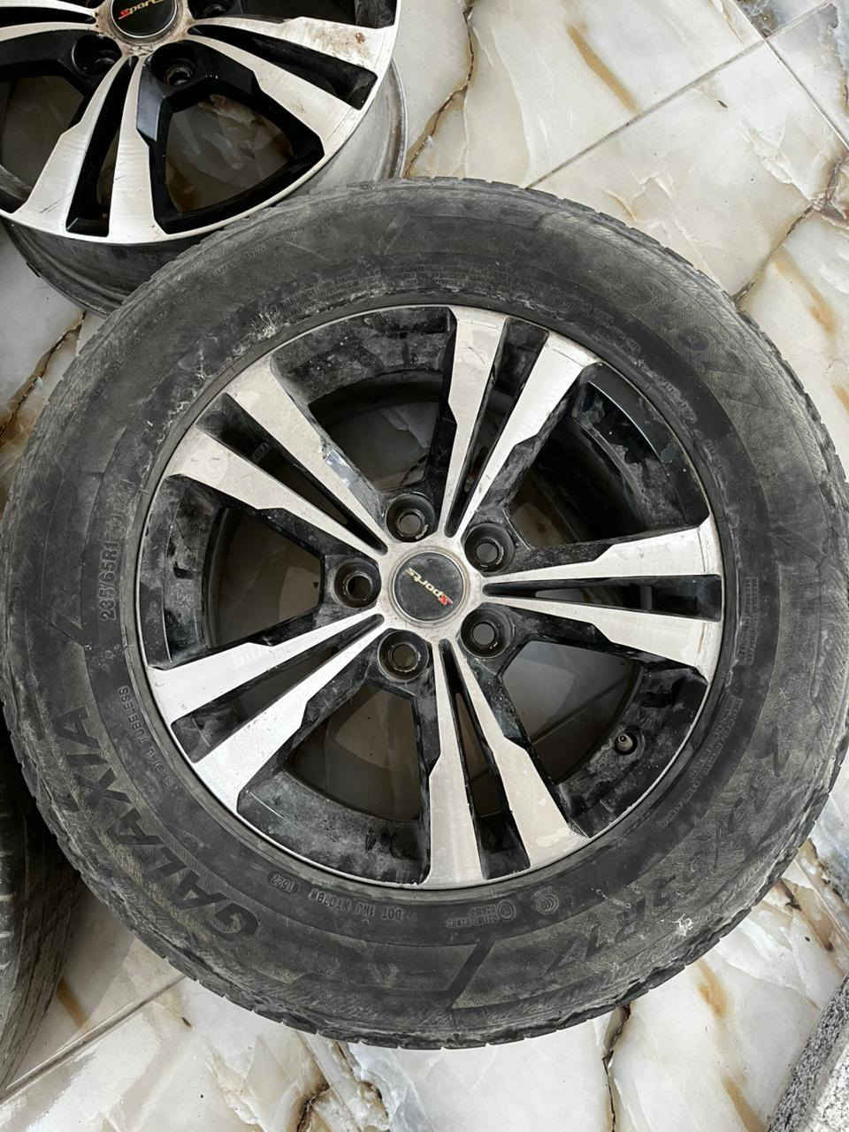 ويلات حجم 17 للبيع
نضيفات ما بيهن لا عواج ولا تصليح
قيم واخذ بالعافيه عليك
رقم ***********
مكاني بغداد
