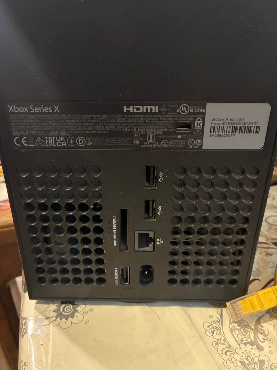 السلام عليكم  xbox series X  للبيع نظيف كلش اي شخط مابي استعمال قليل كلش لان ما اعرف العب بالجوستك 
كامل كل ماحقاته ما عدى اليده هيه مال جهاز series s البيضه 
سعره قفل 550 الف 
*********** بغداد, العراق
