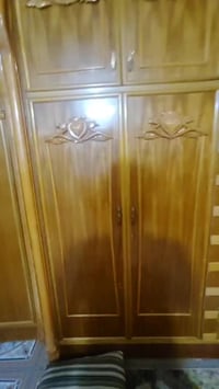 غرفة تسگام مستعملة (كنتور، زاوية، ميز تواليت) للبيع 07831017210 واتساب