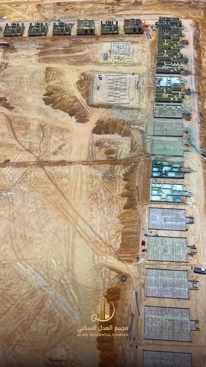 🏡 مجمع العدل السكني –  في الرمادي - بلواء الثامن قرب مجمع عمر الراوي

العمل مستمر بوتيرة عالية داخل مجمع العدل السكني، مع فرق عمل متوزعة في جميع أنحاء المشروع لإنجاز الأعمال بأسرع وقت وبأفضل صورة، ليكون واحداً من أبرز وأرقى المشاريع السكنية في محافظة الأنبار.

🔷🔹 الزون الأول انباع بالكامل… والدور هسه عليك!

مجمع سكني حديث بموقع استراتيجي واعد، يجمع بين جودة التنفيذ، فخامة التصميم، وتكامل الخدمات، ليمنحك فرصة حقيقية للسكن والاستثمار.

📍 الموقع:
قرب مجمع عمر الراوي
وقرب معمل الزجاج

🏘️ مساحات الفلل:
200م – 240م – 300م – 600م – 1200م

🏠 تقنية Smart Home
فلل مجهزة بأحدث أنظمة المنزل الذكي لتوفير الراحة، الأمان، والتحكم الذكي بمختلف مرافق المنزل.

🔹 خدمات متكاملة داخل المجمع:
🏥 عيادة طبية
🕌 مسجد
روضة أطفال
🏫 مدارس
🌿 حدائق ومساحات خضراء
🛍 محلات تجارية

💳 طرق الدفع:
كاش أو دفعات على راحتك 

📩 تواصل معنا الآن لمعرفة أسعار الفلل وتفاصيل المشروع.

📞 للحجز والاستفسار:
واتساب أو اتصال
***********

#عقار#فيلا#طابوصرف#مجمع_سكني#الانبار#الرمادي
