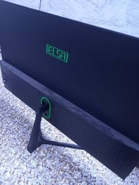 شاشة اليسا • ١٨٥ هرتز • ١٠٨٠ HD