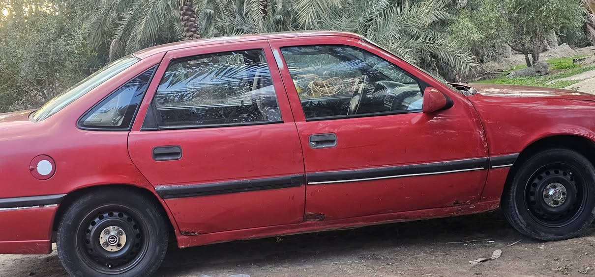 فكترا موديل ٩٥  حجم ١٨
سنوية ما ساقطه.  راعيها يريد مداور 
 حداديه جديده. 
السعر. ٢٦. وبيها مجال بسيط 
مكاني النجف. مشخاب 
***********
