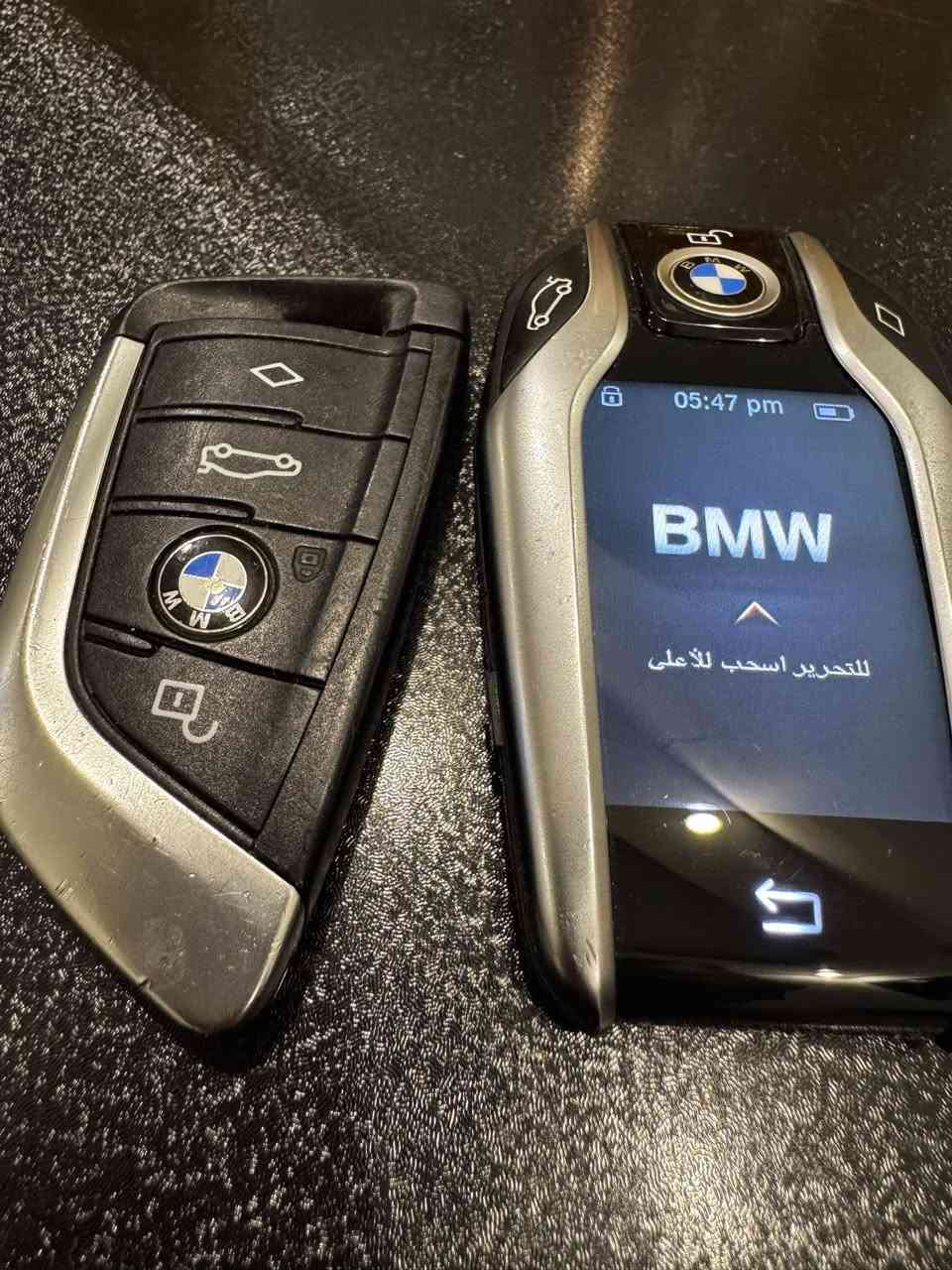 موديل 2023 وكاله العروش خليجيه بيع او مراوس
(السياره سعره مناسب بل نسبه لخواته ) !!
‏‎-ماشية ٥٤ كيلو 
‏‎-قوة محرك : 4 سلندر twin turbo 
‏‎- فتحه سلايد 
كشن خزن ميموري 
ستيرن كهرباء 
-جلد قرميدي كهرباء 
-خمس بردات + الخلفيه كهرباء 
-بصمات اثنين والثانيه ذكيه شاشه 
-ماوس تحكم 
‏‎-مصابيح LED امامي
-اناره داخليه الوان 
‏‎-تحديد مسار
‏‎-نقطة عمياء
‏‎-سنسر باركينغ امامي خلفي 
‏‎-شاحن ويرليس للهواتف 
-تشغيل عن بعد
‏‎-بصمة تشغيل
‏‎-بصمة دخول
‏‎-مثبت سرعة ذكي
‏‎- اوتو ستارت 
-اتو هولد
‏‎-نظام APPLE CAR PLAY 
-السيارة خليجيه بدون اي نقص كله على وضع الشركة حادث او صبغ فقط بارد بسيط جداً 
-مكان السياره بغداد كراده شارع ٦٢ 
السعر ٣٦٥٠٠ يعني ٣٦٥ ورقه 
***********
***********
