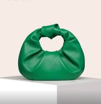 حقيبة يد نسائية • ماركة فخمة • قماش صناعي أصلي