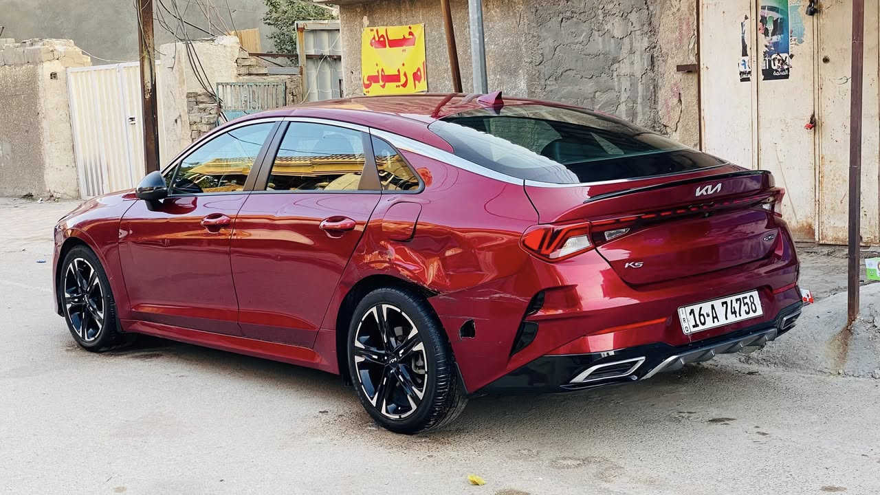 كي فايف موديل 2022ماشي 77 واردامريكي ضربة جاملغ يمين باب بدل خلفي مواصفات GTباتري جديد تخم تاير جديد تبريد ثلج  رقم ديوانية مشروع وطني تحويل ثاني يوم سعر سيارة 160وبيها مجال مكان سيارة بغداد جديدة رقم الهاتف ***********
