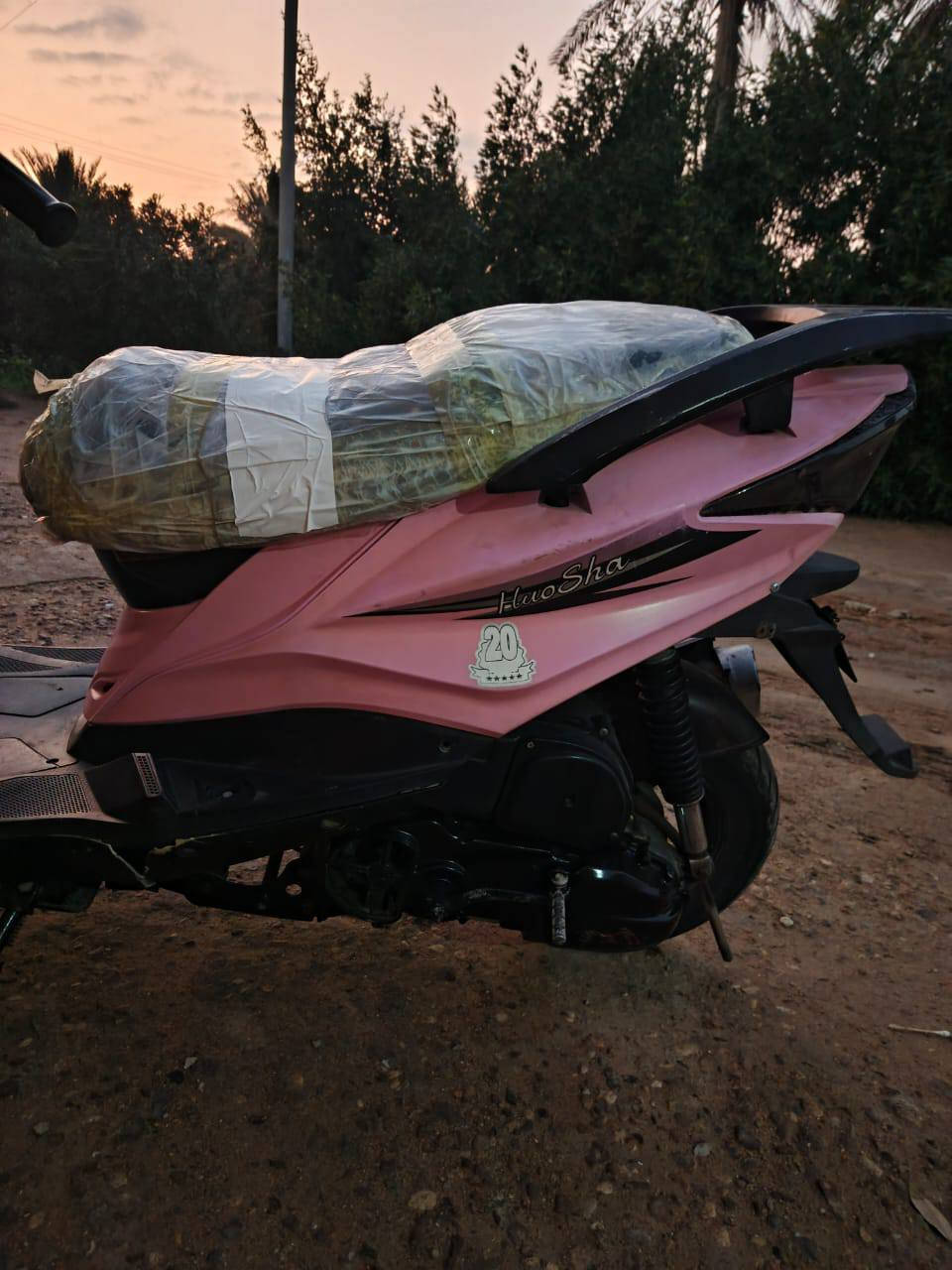 دراجه جانبو  نظيفه ماكينه ماكس دراجه شرط وين ما تريد السعر 250 وبيها مجال اتصل ***********
