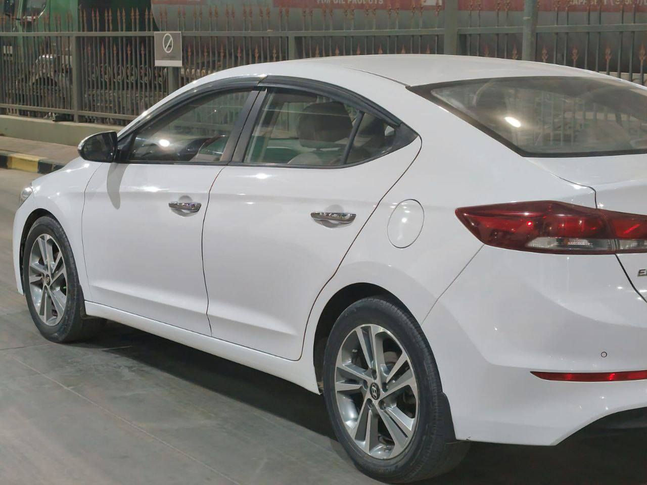 سلام عليكم   للبيع فقط
النترا خليجي سوبر رقم أربيل دولي تحويل جديد بسمنه وكاله تحويل كله مضمون مكفوله كفالة عامه حتى من البارد فول مواصفات مكاني بالنجف السعر 155 وبيها مجال قليل لتواصل 
***********
