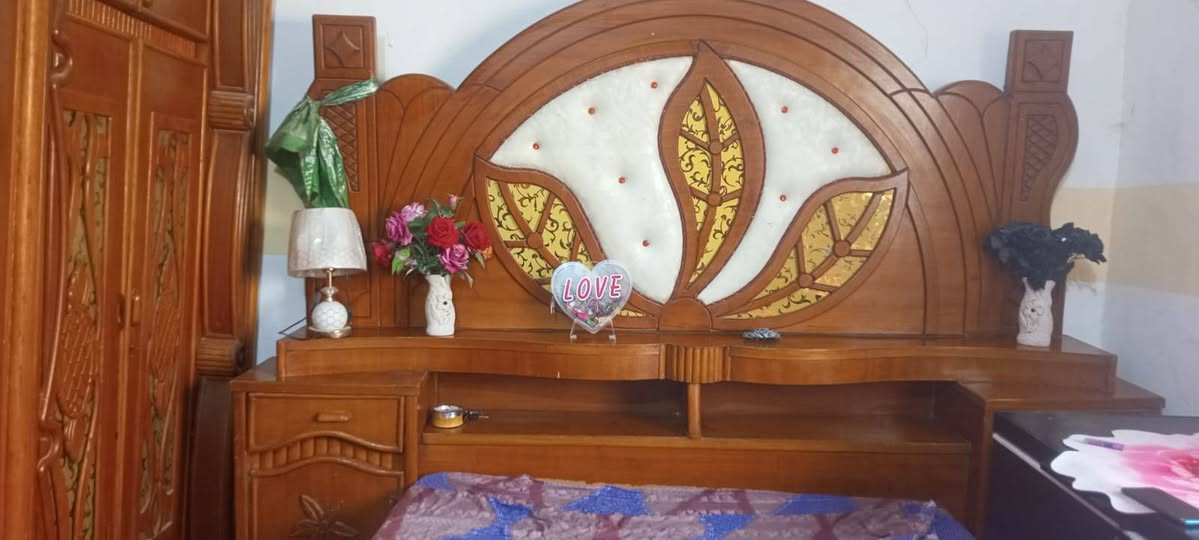 غرفه نوم للبيع اخت الجديده 
تسكام ثقيل فقط يحتاج تلميع 
ترجع جديد نفس صوره 
عنوان السدة الهندية شارع موبايلات 
***********
