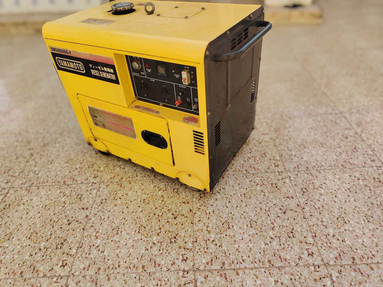 مولد للبيع ٣٢ امبير
كاز وضع شركة مامفتوح 
شغال مابي نقص فقط باتري
مليون و١٥٠ الف وبي مجال للشراي
مكاني ديالى المقدادية قرية اللهيب 
***********
