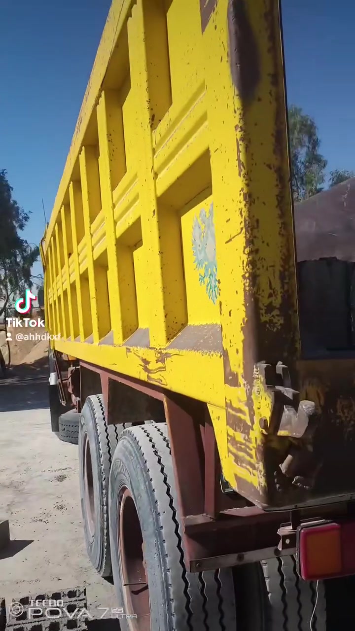 🏗️ معمل بلوك أبو فلاح لإنتاج البلوك الكهربائي 🏗️

نوفر لكم أفضل أنواع البلوك الكهربائي بجودة عالية وأسعار مناسبة 👌
متوفر لدينا الأحجام التالية:
▪️ 12
▪️ 15
▪️ 20
كما يتوفر لدينا جميع مواد البناء:
✔️ سمنت عادي كرستال. شمالي
✔️سمنت  مقاوم.  قائم شمالي
✔️ رمل.  . فحص.  مغسول.  مغربل درجه والى
✔️ حصى.    عدل.  مكسر
✔️بحص.     عدل.    مكسر
✔️ طابوق
✔️ حديد تسليح
✔️ جص
✔️ طين
✔️ كاشي
✔️ زميج حدائق 
✔️ زميج سطوح
✔️  شيش

📦 تجهيز سريع وكميات حسب الطلب
📩 للحجز والاستفسار راسلنا على الخاص
ثقتكم بينا هي رأس مالنا 🤝
*********** اثير
***********اسيا 
بادارة..    ابو فلاح الحجيمي
العنوان:  كربلاء المقدسة قرب سيطرة 51 طريق الحج البري 
#مواد_بناء #بلوك #العراق #تجارة
