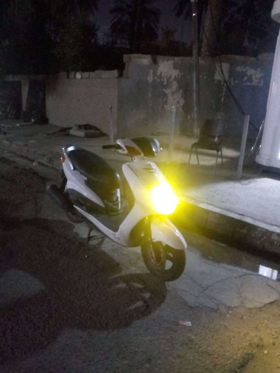 دراجه سكنس فراشه
الالون البيض 
الدراجه نكره سلف 
تايرات جدد
سلف جديد 
الاستفسار اتصال ***********
اذا تريد فقط وتساب ***********
سعر 550
