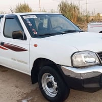 نيسان بيكم • ٢٠١٠ • مزاد الداخلية