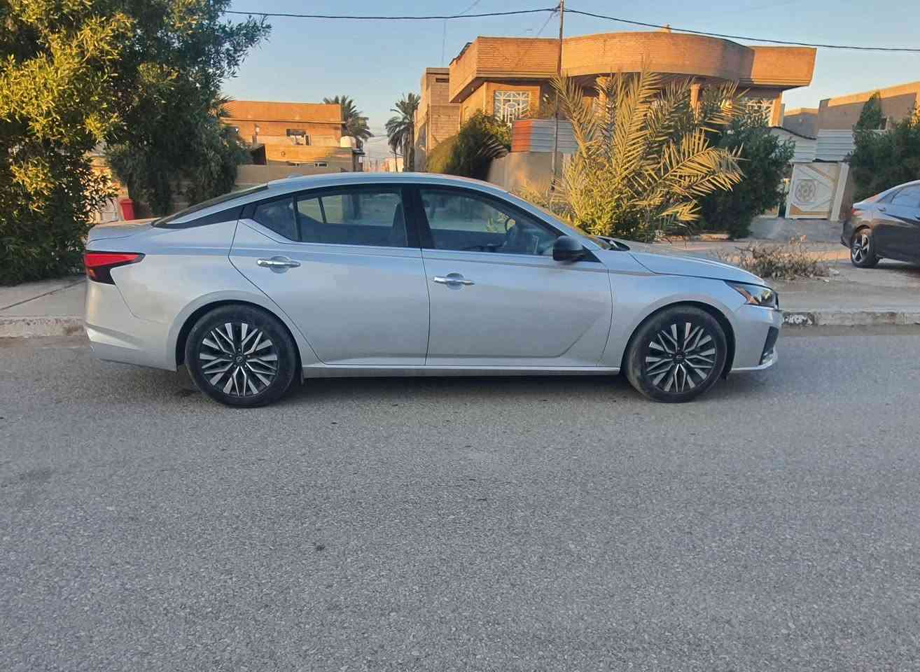 للبيع التيما  2024 SV
اللون سلفر  . فحص مؤقت
شاشه لمس 
كاميرا 
تشغيل عن بعد
تحكم استيرن
تثبيت سرعة
كشن كهرباء
ماشيه 27 
رادار 360 
بدون ايرباك 
تبريد ثلج 
ابواب بصمة
محرك 2.5 
تو ويل 
بجم كبس .. ضرر خلفي 
رقم الشاصي 1N4BL4DV3RN314213
السعر 143 مجال بسيط
مكان السيارة ديالى بعقوبة
***********  واتساب
