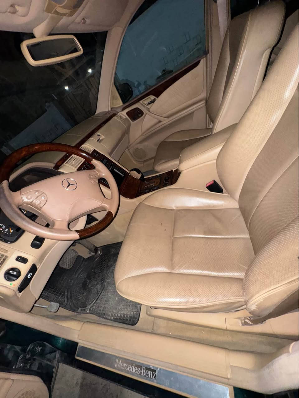 (ادوات ادوات إدوات)

ام عيون 2002 V6 E320

كير ومكينة بعده لوك ماشيه 200km

لا كص و لا حادث بلادية

غرفة جلد بيجي بريحة الشركة

الضرر خياس بالجاملخ الأمامي الأيمن !

للاستفسار *********** بغداد, العراق
