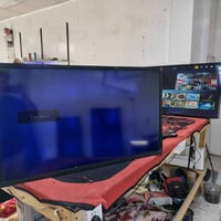 شاشة 43 • بدون نت • فيها خطوط